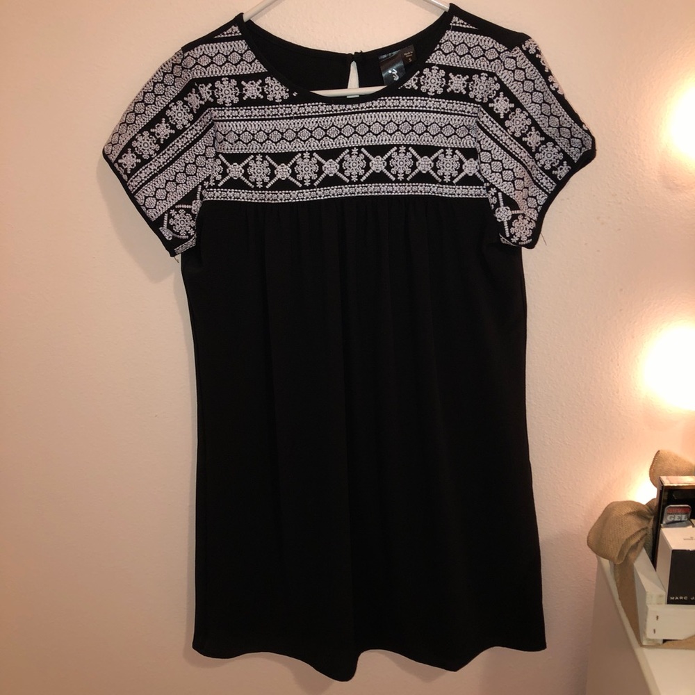 Printed top black t-shirt dress